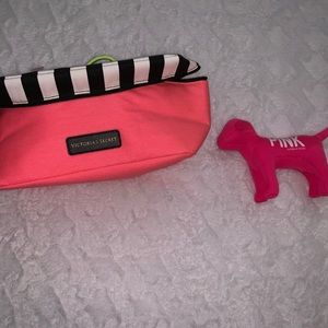 NWT Victoria’s Secret bra & panty traveler bag